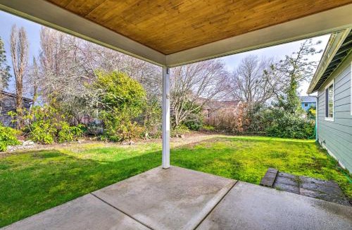 Hammond House | Hammond Home 2 Blocks to Marina and Columbia River!