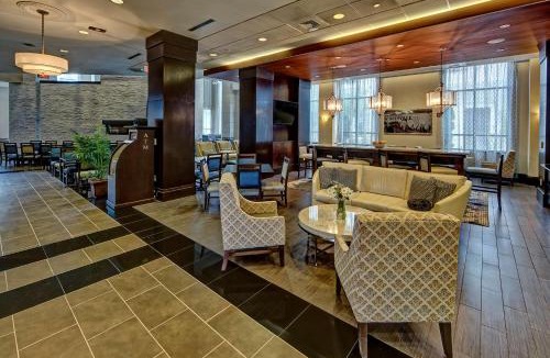 Sobro Hotel | Hampton Inn & Suites Nashville-Downtown