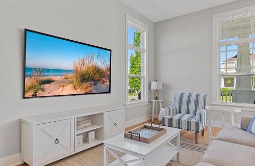 Saint Joseph House | Harbor Shores Hideaway
