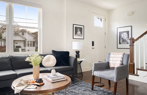 South Nashville House | Hart Suite 3 by AvantStay Gorgeous Town House w/ Modern Amenities in Nashville!