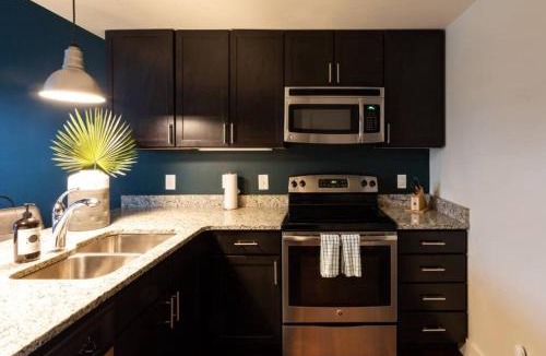 12 South Apartment | Heart Of 12 South, Near Downtown, Park Free - #5