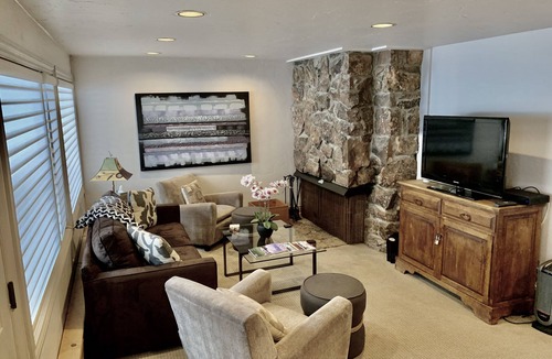 Aspen Condo | Heart of Aspen 2BR/2BA — Walk to Gondola, Quiet & Convenient
