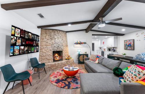 North Park Estates House | Heated Pool Game Room Firepit Domain Q2 Stadium