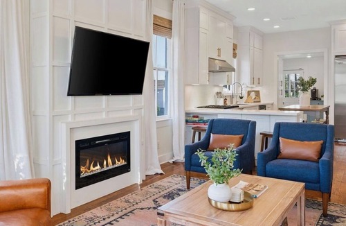 San Jacinto House | Heated pool & hot tub; walk to beach; includes guest house