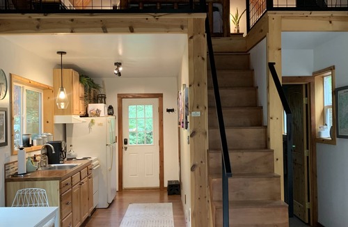 Paradise Estates Cabin | Hera's Chalet with Hot Tub & Sauna