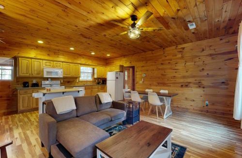 Idlewild House | Hidden Ridge