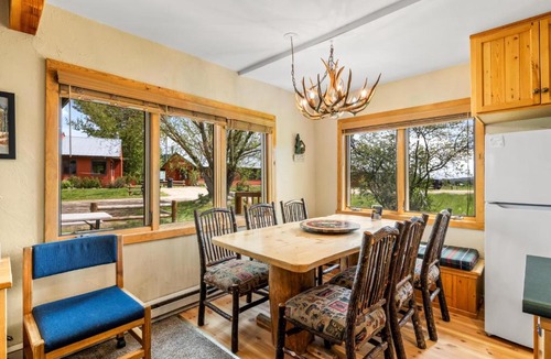 Clark Ski Chalet | Hiker
