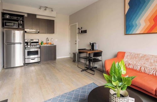 Ladd's Addition Apartment | Hip 1BR Retro-Modern Vibes Prime SE Spot