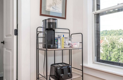Ludlow Condo | Historic Ludlow Apt B