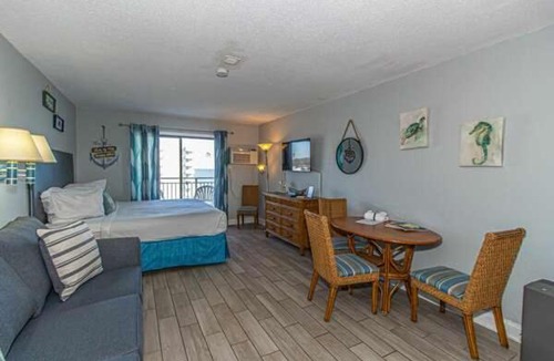 Myrtle Beach House | Holiday Home in Myrtle Beach 51204