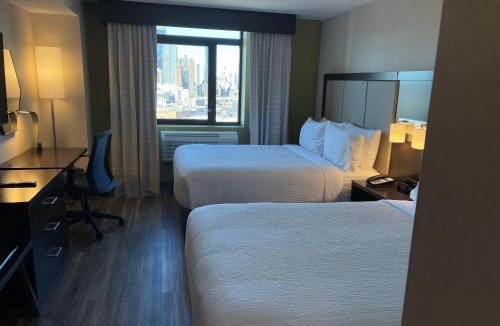 Hunters Point Hotel | Holiday Inn Express Long Island City E - New York by IHG