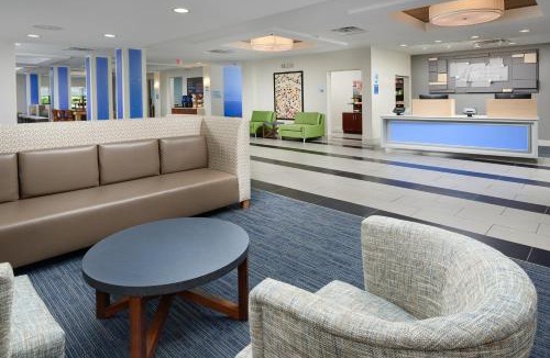 Tullahoma Hotel | Holiday Inn Express - Tullahoma by IHG