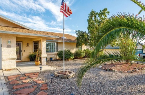 Lake Havasu City Apartment | Home Away From Home! Stylish, Pool, Games, Firepit
