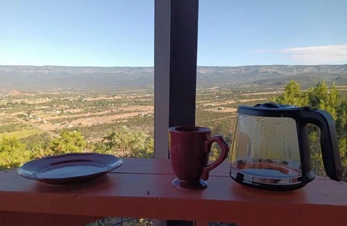 Cedaredge House | Home on the mesa’s edge the Proverbial Million Dollar View, jacuzzi and orchard