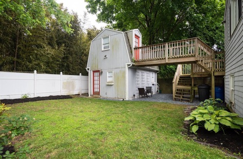 Narragansett House | Home one block to river w/2 FREE PADDLE BOARDS.10% weekly/monthly Discount