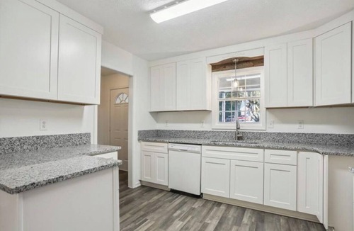 Cypress House | HOME WITH STUNNING VIEWING