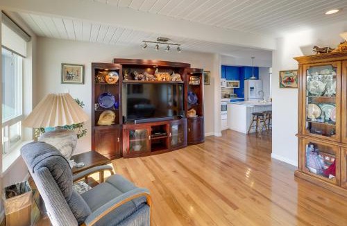 Farmington House | Home with Views and Fire Pit, 10 Mi to Aztec Ruins!