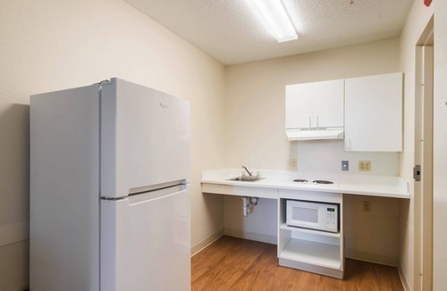 Thornton Hotel | HomeTowne Studios by Red Roof Denver - Thornton