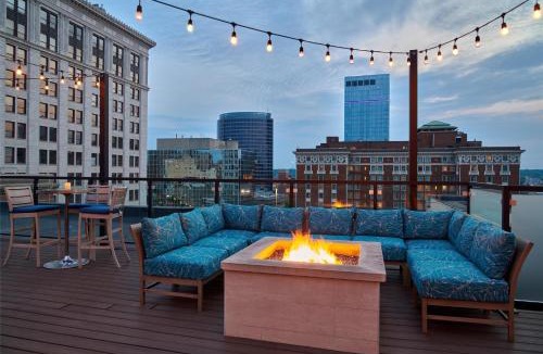 Downtown Hotel | Homewood Suites by Hilton Grand Rapids Downtown