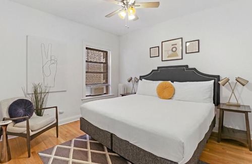 Lake View East Apartment | Homey 2BR Unit in Boystown, Steps from Everything - Stratford 2N 3N rep