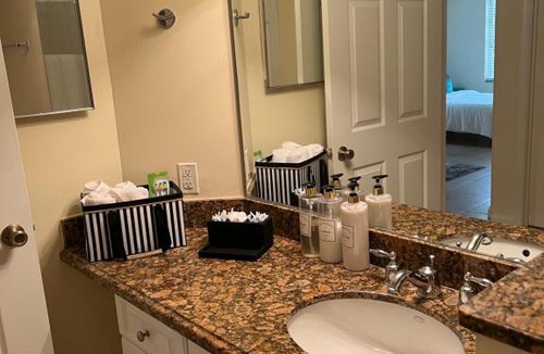 Boynton Beach Apartment | Honeycomb Hideout