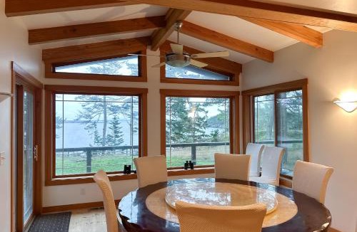Lopez Island House | Horizon's End