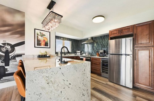 Mount Washington Apartment | ★ HostWise Stays ★ Grandview Ave Luxe - Sweeping City Views & More!