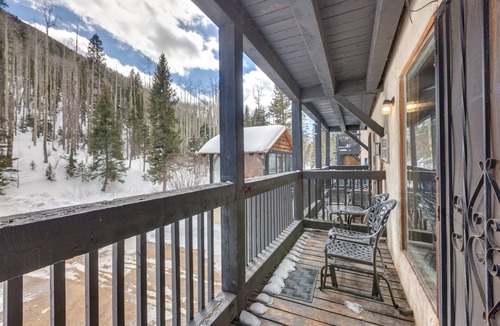 Taos Ski Valley Condo | Hot Tub Access: Studio 2 Mi to Taos Ski Resort