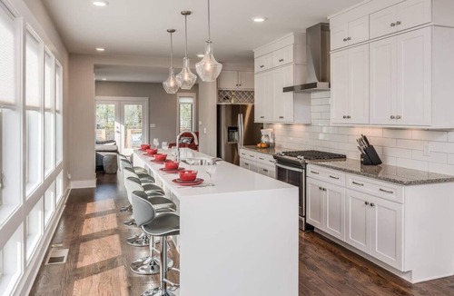 Salemtown House | Hot Tub, Pool table, Rooftop-Near Broadway,10 Beds