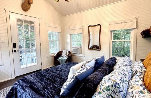 Mount Marion House | House ∙ 1 bedroom ∙ 2 guests