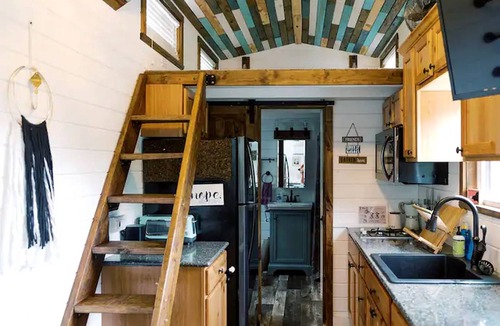 Triadelphia House | House ∙ 1 bedroom ∙ 4 guests