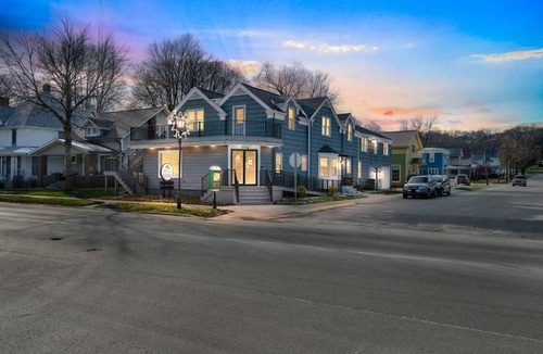 Middlebury House | House ∙ 3 bedrooms ∙ 7 guests