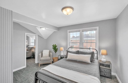 Middlebury House | House ∙ 3 bedrooms ∙ 7 guests