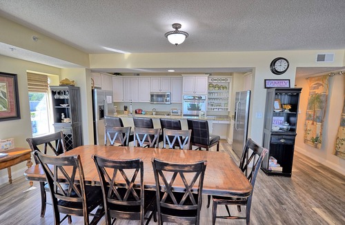 Myrtle Beach Condo | Huge 5 Bedroom Oceanfront Condo, Huge Balcony, Amazing Views, 3 Pools, Jacuzzi!