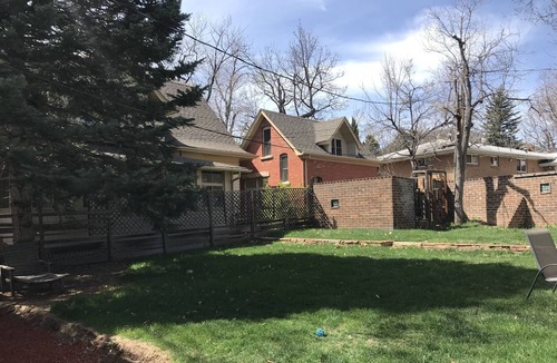 Mapleton Hill House | Huge modern home steps to Downtown