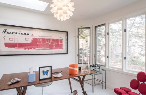 Mapleton Hill House | Huge modern home steps to Downtown