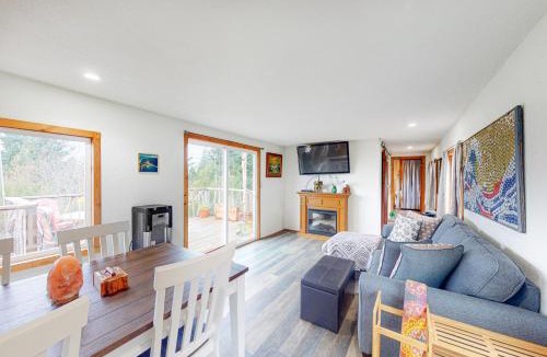 Port Orford House | Hummingbird Hideout
