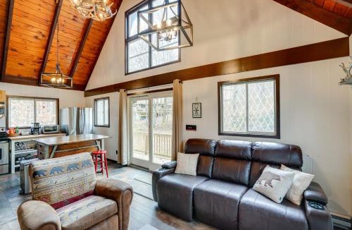 Hunter House | Hunter Mountain Home with Game Room 1 Mi to Skiing!