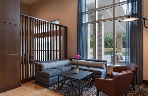 Four Points Hotel | Hyatt Place Austin Lake Travis/Four Points