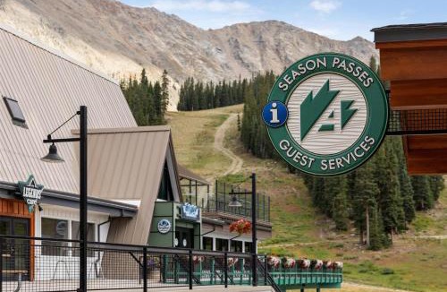 Mountain House Hotel | Hyatt Place Keystone - Dillon