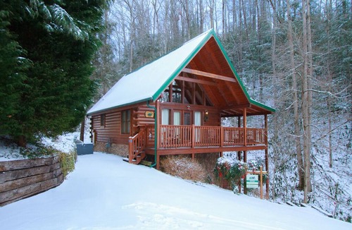 Black Bear Falls Cabin | Idle Days | Stately Porch, Hot Tub, Pool Table