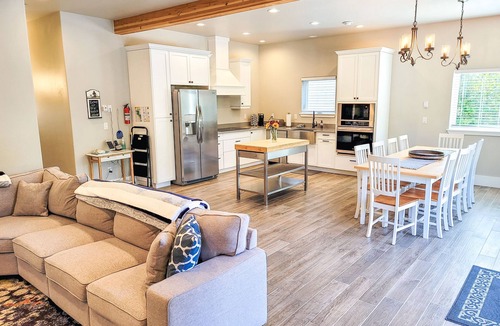 Netarts House | Immaculate newly built home less than 5 minutes to the beach!