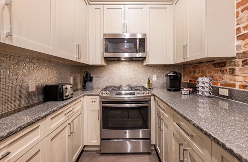 Arts/Warehouse District Apartment | 🧡 INDULGE YOURSELF! 2 KITCHENS 2 LIVING ROOMS 2 TERRACES! DOUBLE UP ✌🏽STEPS TO IT ALL! 🧡