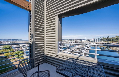 Northwest Everett Hotel | Inn at Port Gardner, Ascend Hotel Collection