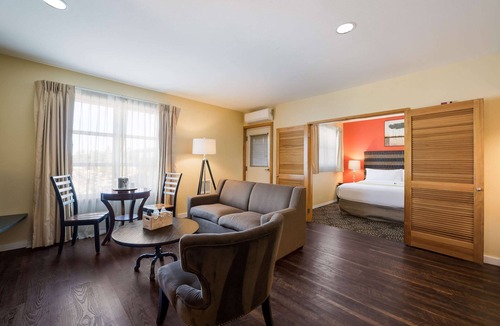 Northwest Everett Hotel | Inn at Port Gardner, Ascend Hotel Collection