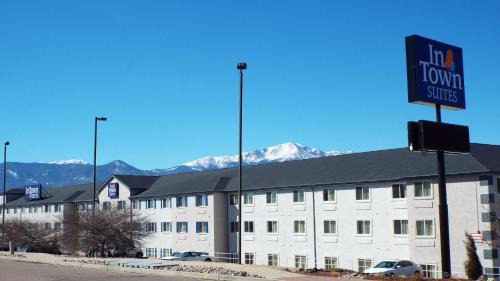 Rockrimmon Hotel | InTown Suites Extended Stay Colorado Springs