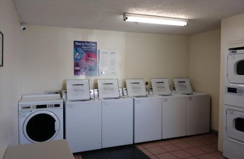 North Valley Hotel | InTown Suites Extended Stay Albuquerque NM