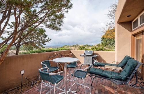 Nambe Pueblo House | Jemez - Fantastic Views, Community Pool