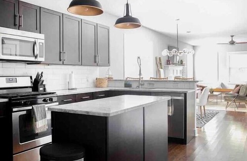 Belmont - Hillsboro House | Johnny & June’s Treehouse - Steps to 12 South