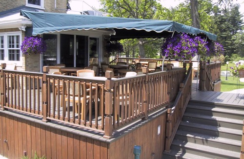 Hubbard House | Julia's Bed & Breakfast 6500 Sq Ft. Sleeps 16 with 8 Bathrooms